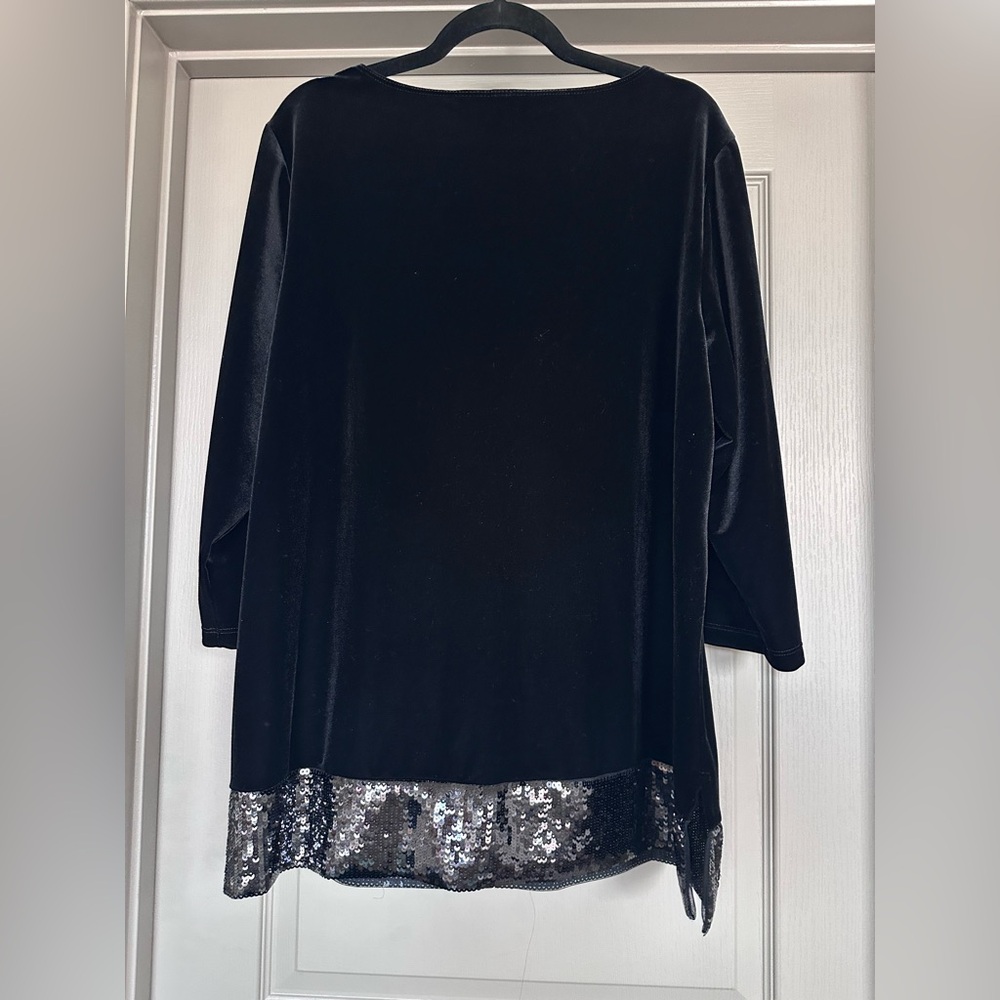Chico’s Travelers™ Velvet Sequin Tunic - Picture 4 of 9